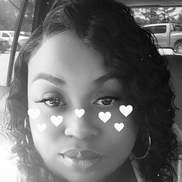 Meet your Posher, Omelia - Picture 1 of 1